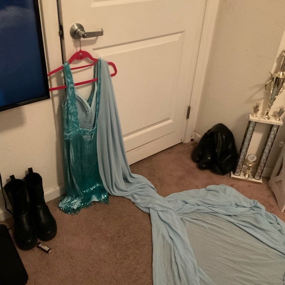 CUSTOMIZED BLUE MINI GOWN PAGEANT AND PROM DRESS - Picture 4 of 4